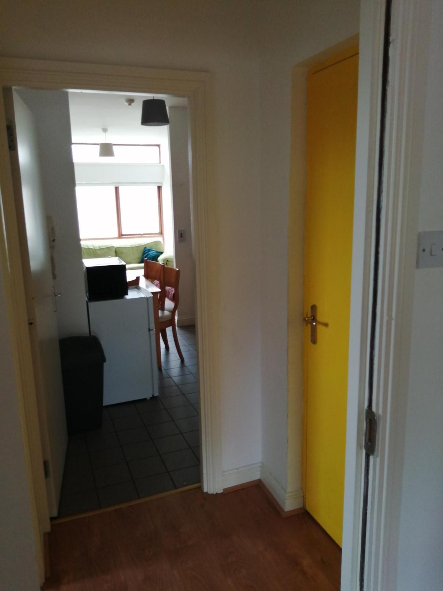 2 Bedroom, 2 Bathroom Apartment Dublín Exterior foto